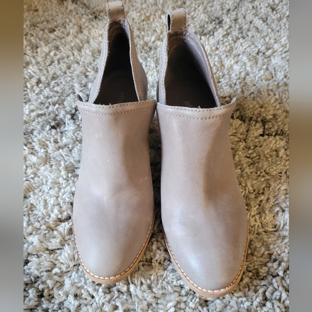 Jeffrey Campbell Rosalee Booties Size 7.5
